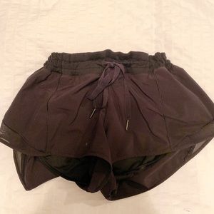 Black lulu shorts